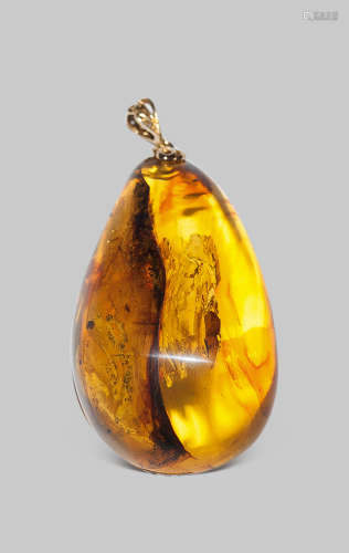 琥珀饰件  Natural Baltic Amber Pendant with Insect