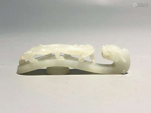 CHINESE WHITE JADE DRAGON BELT HOOK