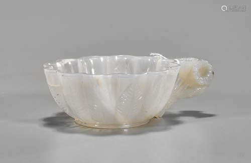 MUGHAL-STYLE CARVED AGATE CUP