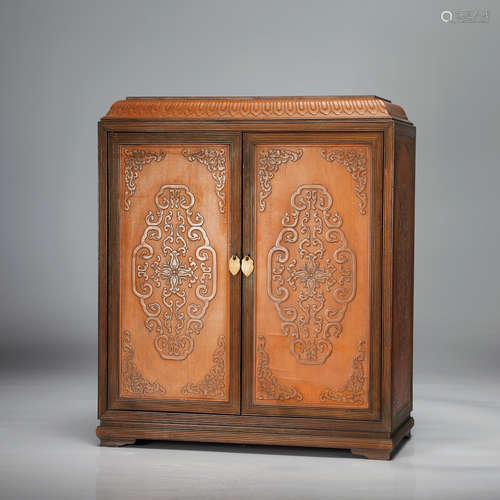 CHINESE WOODEN CABINET