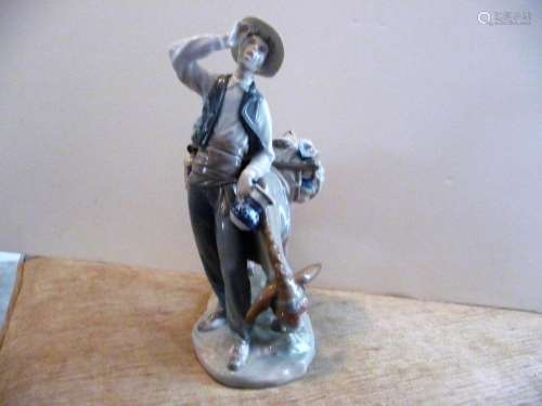 LLADRO VINTAGE LARGE BOY WITH HORSE TO MARKET FIGURINE