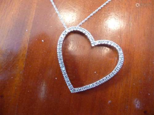 SOLID 14K DIAMOND HEART PENDANT NECKLACE