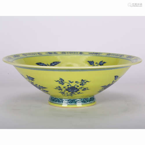 CHINESE YELLOW GROUND PORCELAIN BOWL