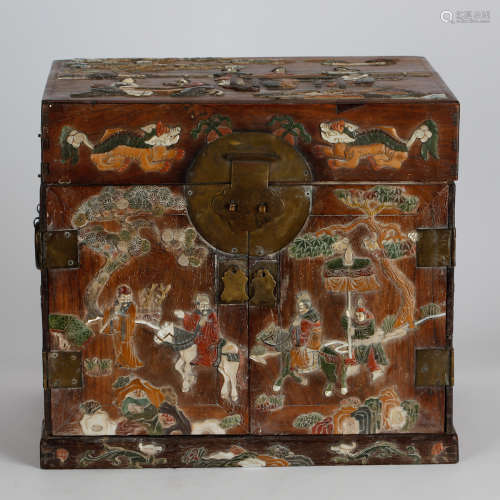 CHINESE HUALI WOOD CHEST WITH INLAID