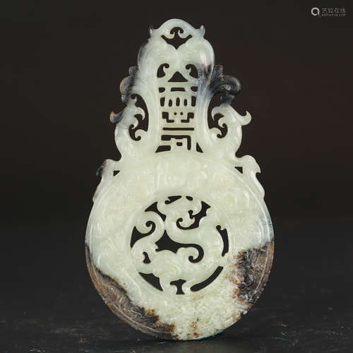 CHINESE JADE PENDANT