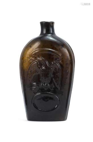 HISTORICAL BLOWN-MOLDED GLASS FLASK In amber. Obverse with molded eagle and ring decoration. Reverse with molded Masonic decoration....