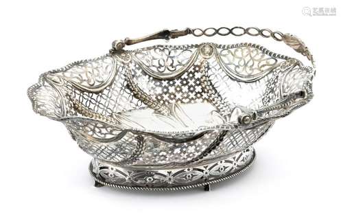 GEORGE III STERLING SILVER FRUIT BASKET Maker's mark 