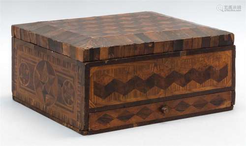 DRESSER BOX WITH MARQUETRY INLAY In fruitwood veneer. Top lifts to reveal a compartmented interior. Front with single drawer. Sides...