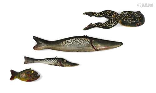 FOUR DAVID PERKINS AQUATIC LIFE CARVINGS Two pickerels, a sunfish and a frog. All stamped 