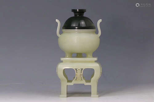 17-19TH CENTURY, A HETIAN JADE FURNACE, QING DYNASTY