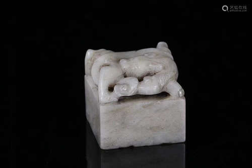 3TH CENTURY, A CHI DRAGON PATTERN HETIAN JADE STAMP, HAN DYNASTY