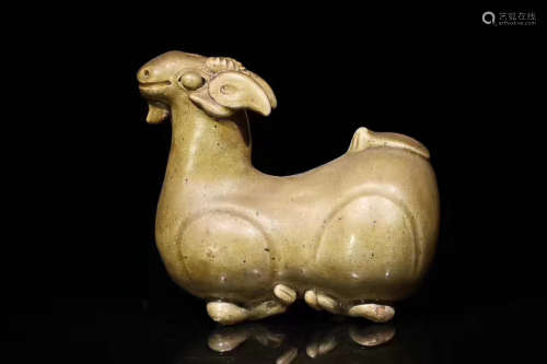 3-4TH CENTURY, A YUE KILN SHEEP DESIGN ORNAMENT, JIN DYNASTY