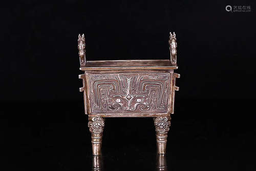 A QING DYNASTY SILVER CENSER WITH 