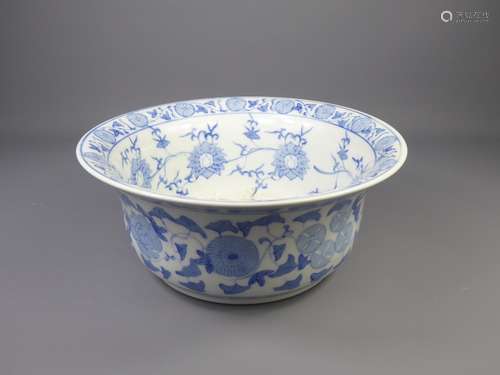 A Chinese Blue and White Porcelain Wash Bowl