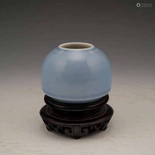 CHINESE PALE BLUE PORCELAIN WATER POT