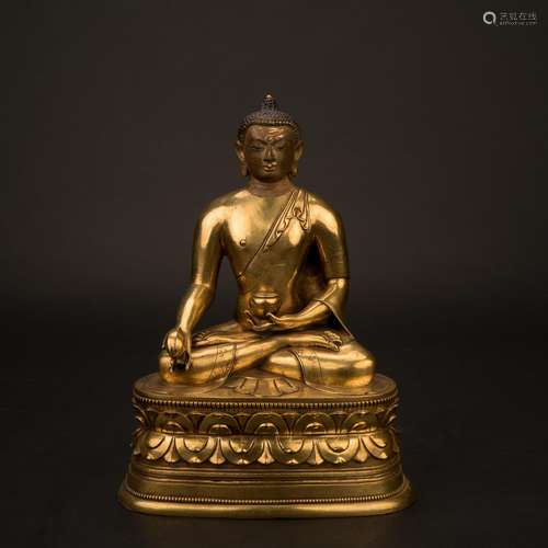 17/18TH QING GILT BRONZE MEDICINE GURU BUDDHA