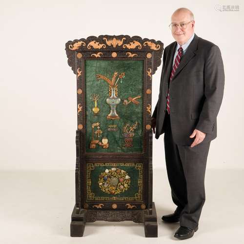 LARGE GREEN JADE & STONE INLAID TABLE SCREEN