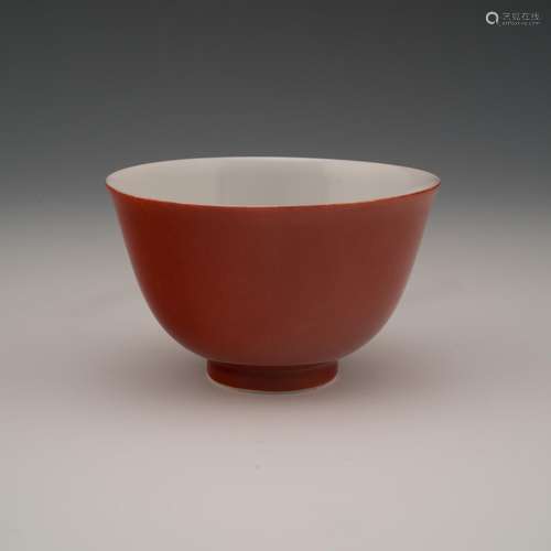 YONGZHENG IRON-RED MONOCHROME WINE CUP