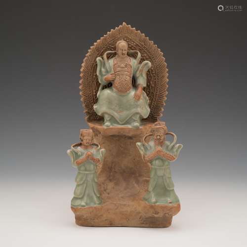 MING LONGQUAN CELADON PORCELAIN GUARDIAN KING ON THRONE