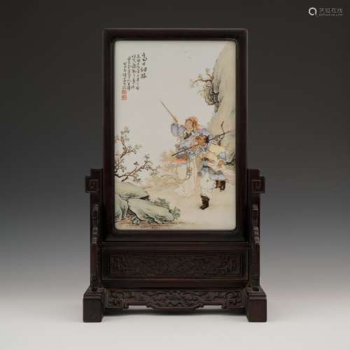 CHINESE PORCELAIN PAINTING TABLE SCREEN