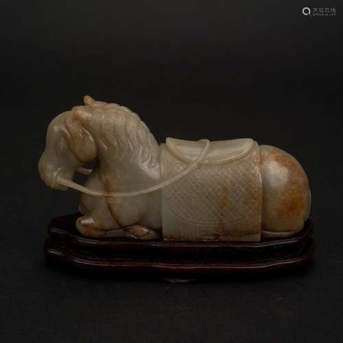 CHINESE JADE HORSE SCULPTURE