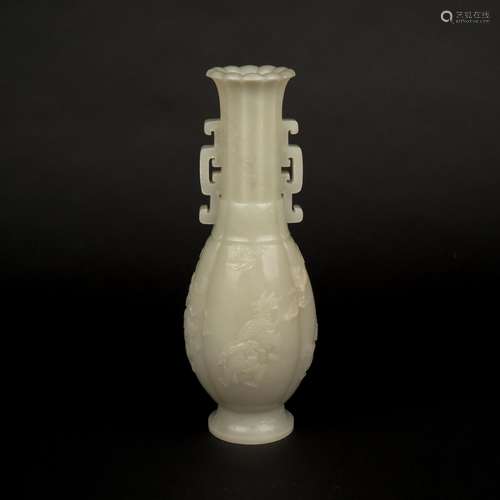 SUPERB WHITE JADE BEGONIA VASE