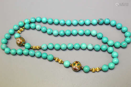 A turquoise color beads necklace
