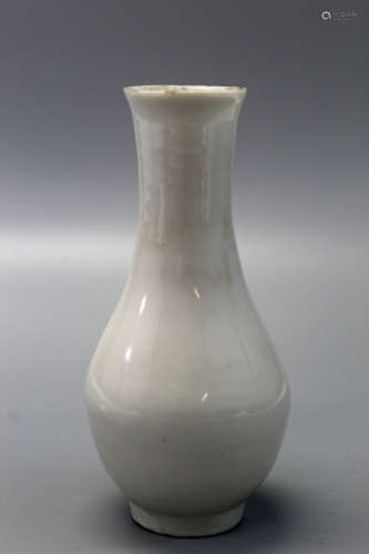 Chinese white glaze porcelain vase. Qing dynasty.