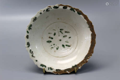 Antique Chinese white glaze porcelain dish with green flower decorations.