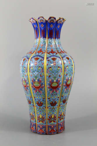 Chinese enameled porcelain vase.