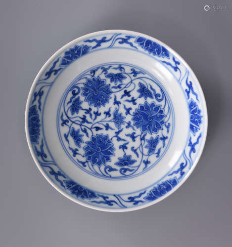 Chinese blue and white porcelain plate, Tongzhi mark.