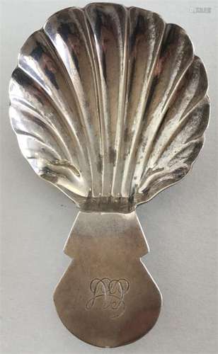 A Georgian silver caddy scoop with fluted bowl. Lo