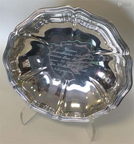 A German silver bonbon dish with wavy edge. Approx