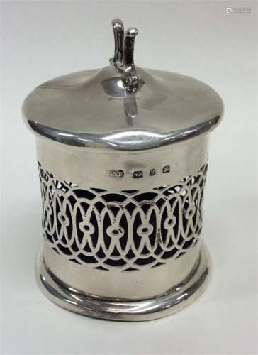 A good quality silver string box with pierced side