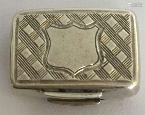 A attractive small miniature silver vinaigrette de