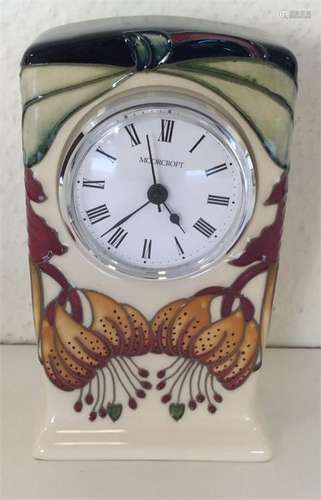 MOORCROFT: A good mantle clock of typical design d