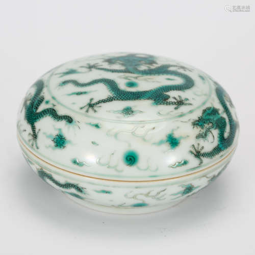 CHINESE GREEN DRAGON PORCELAIN COVER BOX