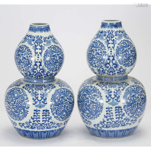 CHINESE PAIR OF BLUE AND WHITE PORCELAIN GOURD VAS