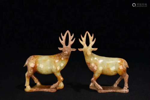 A PAIR OF JADE CARVING DEERS