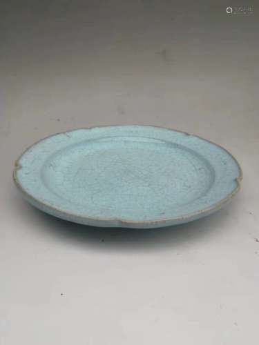 A CELADON GLAZE PLATE