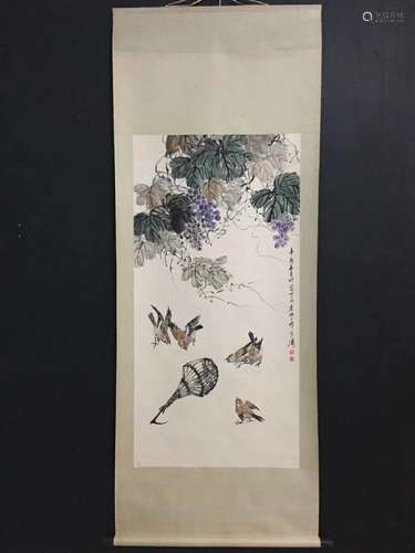 A CHINESE SCROLL PAINTING OF BIRDS