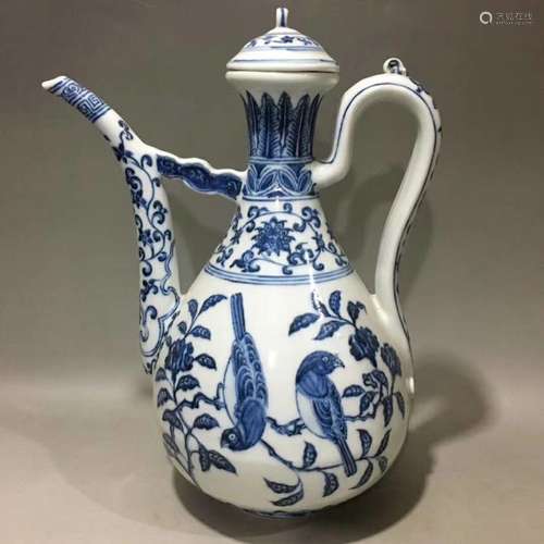 A BLUE AND WHITE EWER, XUANDE MARK