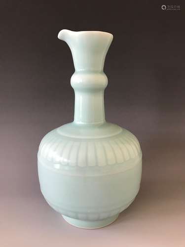 A CELADON WATER POT, YONGHZHENG MARK