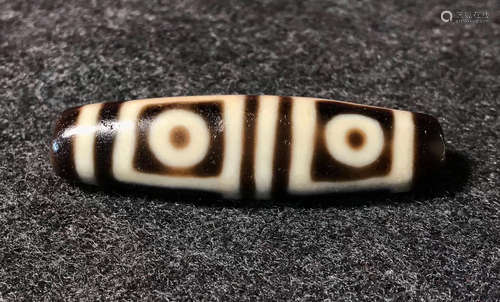 A CIRCLE PATTERN DZI BEAD