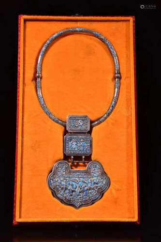 A SILVER CHINESE ANTIQUE STYLE LOCK