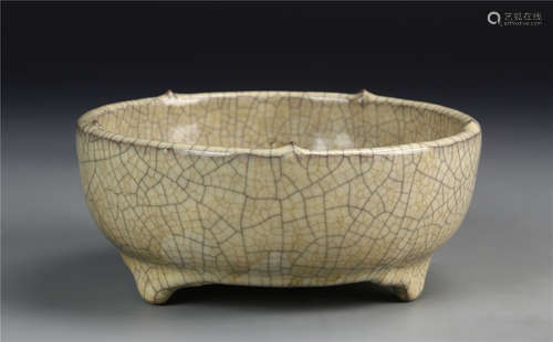 Chinese Song Dynasty Geyao Tripod Censer