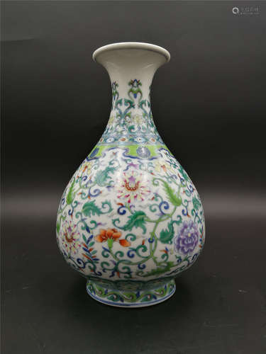 Chinese Doucai Yuhuchun Vase