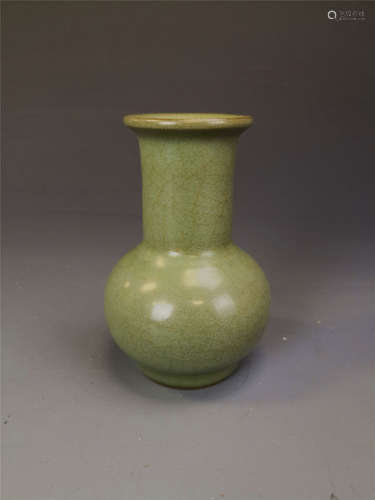 China, Official Ware(Song Style), Long-necked Celadon Bottle Vase With Ice Crakle