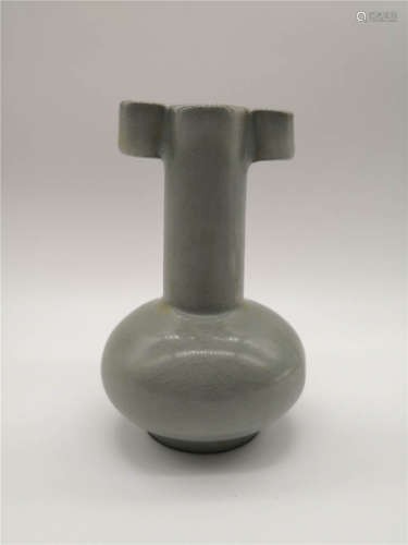 Chinese Song Style Guan Ware Arrow Vase