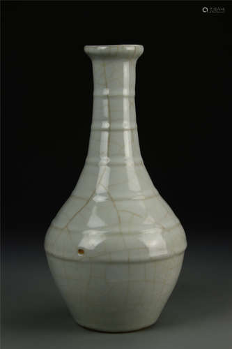 Chinese Lung Quan Yao Vase